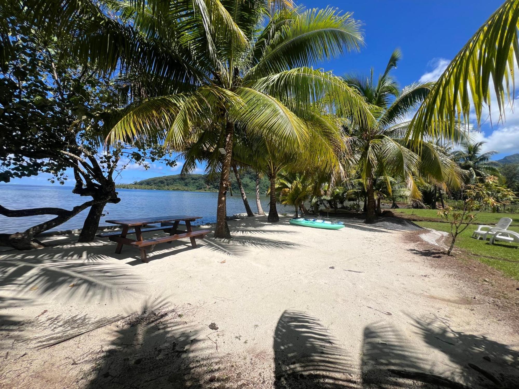 Fare Mama Rota - Au Bord De L'Ocean Villa Taputapuapea Eksteriør billede